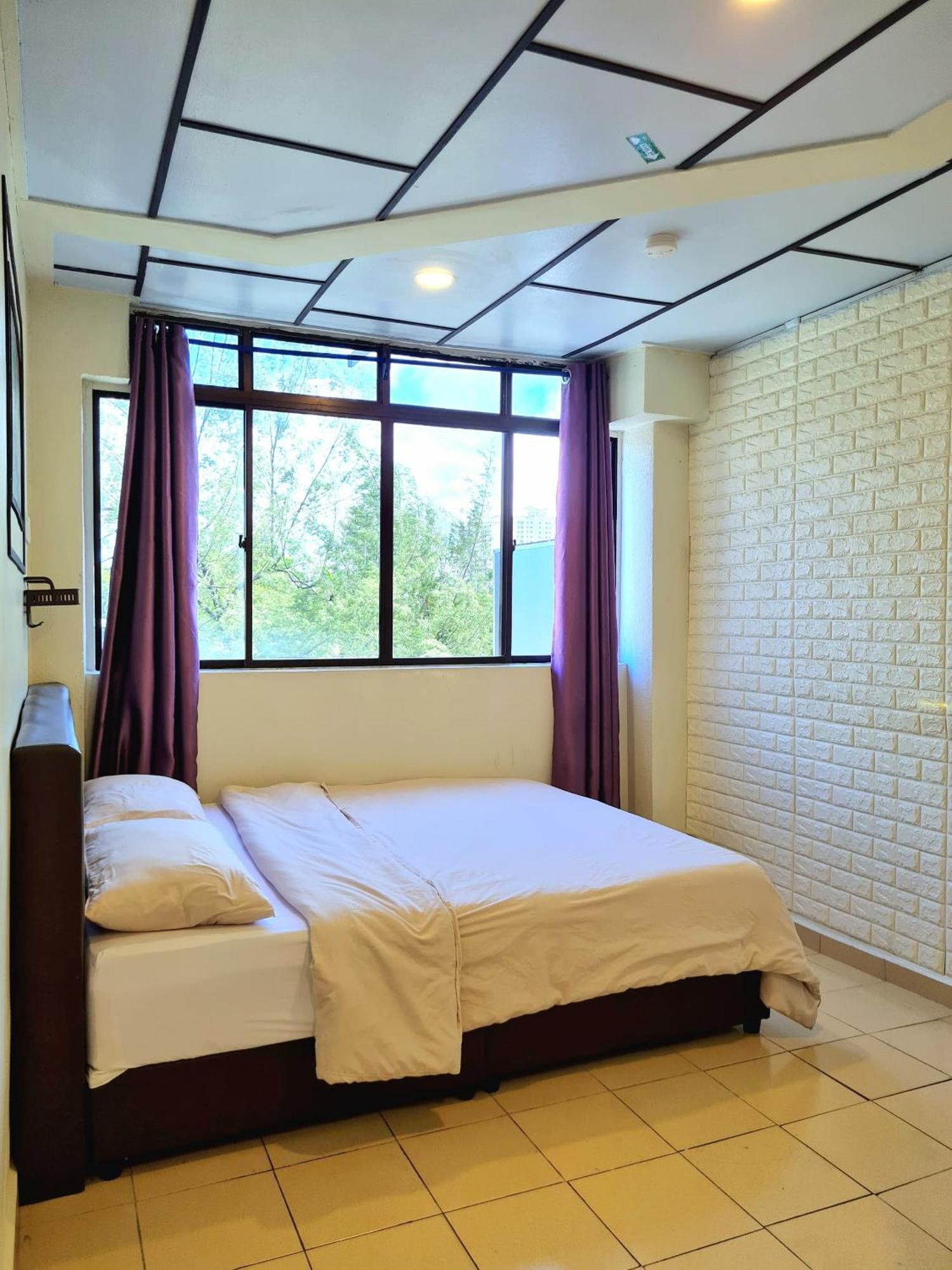 Pine Lodge By Evr Previously Yss Indrawasih Perai Exterior photo